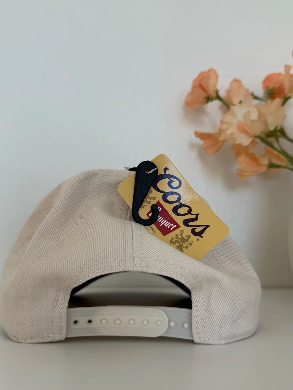 Coors Banquet Embroidered Snapback Hat Cream Navy Red NWT